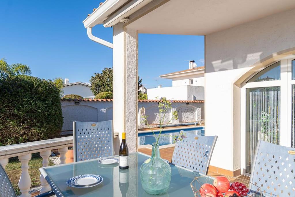 Sm21-Gran Casa De Vacaciones En La Playa, 4 Habitaciones, Climatizada, Piscina, Barbacoa Y Wifi เอมปูเรียบราบา ภายนอก รูปภาพ