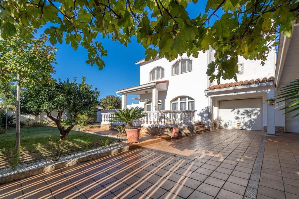 Sm21-Gran Casa De Vacaciones En La Playa, 4 Habitaciones, Climatizada, Piscina, Barbacoa Y Wifi เอมปูเรียบราบา ภายนอก รูปภาพ