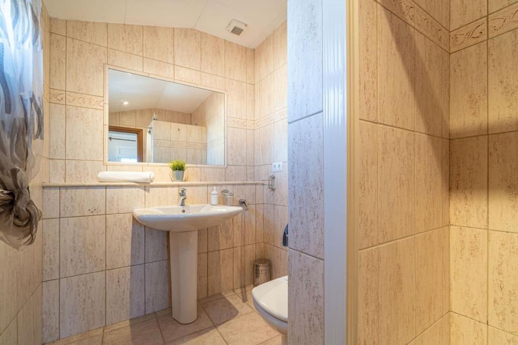 Sm21-Gran Casa De Vacaciones En La Playa, 4 Habitaciones, Climatizada, Piscina, Barbacoa Y Wifi เอมปูเรียบราบา ภายนอก รูปภาพ