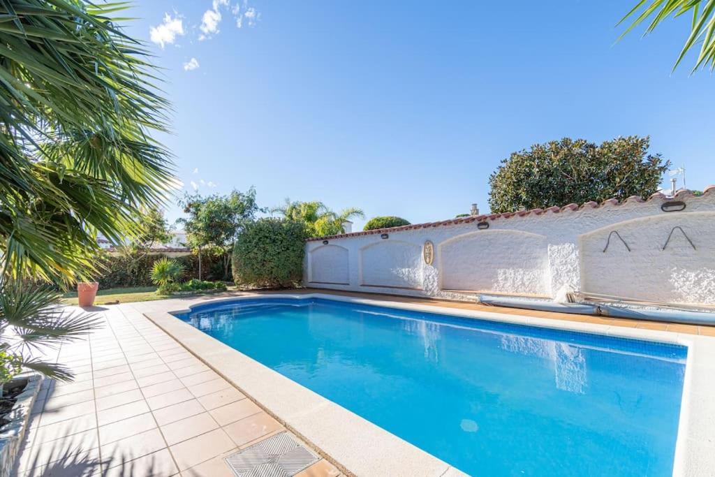 Sm21-Gran Casa De Vacaciones En La Playa, 4 Habitaciones, Climatizada, Piscina, Barbacoa Y Wifi เอมปูเรียบราบา ภายนอก รูปภาพ
